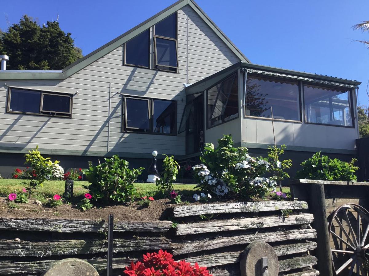 Norfolk Gardens Bed And Breakfast Te Kopuru Exterior foto